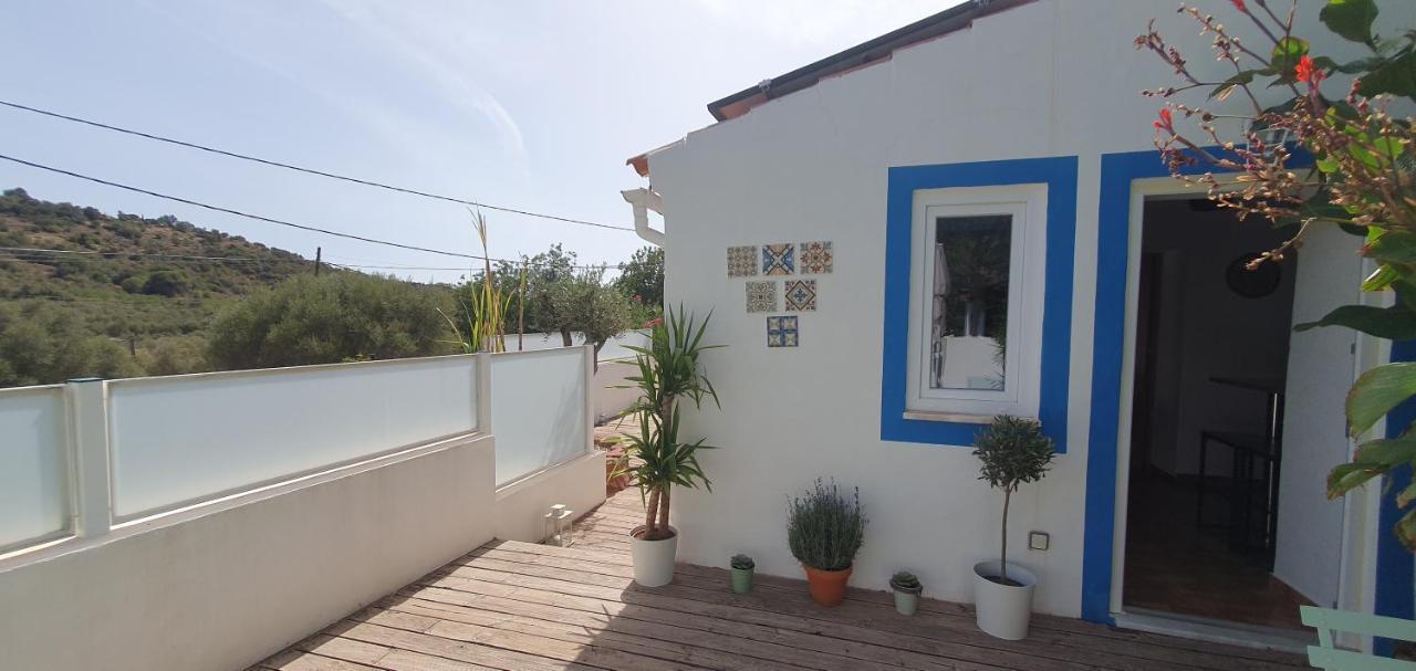 Beautiful House In Stunning Nature, 22 Minutes From Beaches, 5 Minutes To Lake, Air Condition Cool And Heat, And Very Fast Internet In All Rooms, Dishwasher, Washing Machine And Induction Cooking Silves Luaran gambar