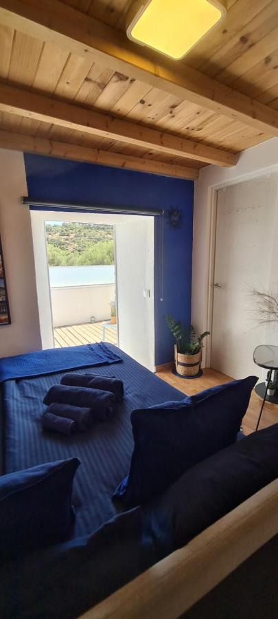 Beautiful House In Stunning Nature, 22 Minutes From Beaches, 5 Minutes To Lake, Air Condition Cool And Heat, And Very Fast Internet In All Rooms, Dishwasher, Washing Machine And Induction Cooking Silves Luaran gambar